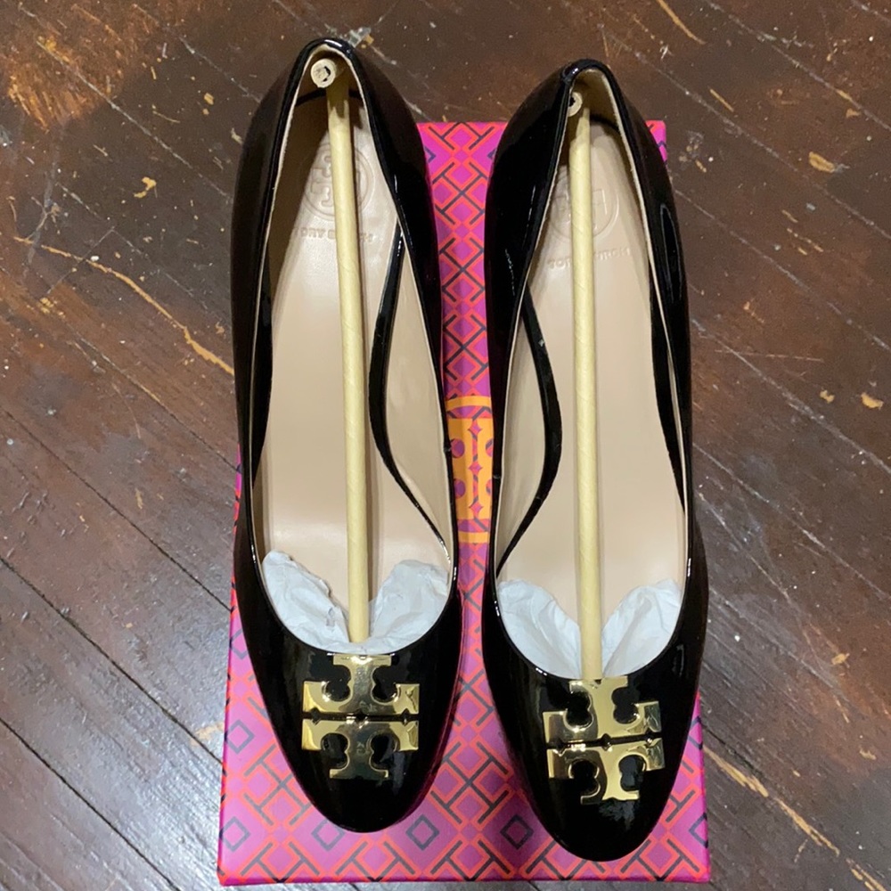 Tory Burch Black Patent Leather Block Heel Pumps